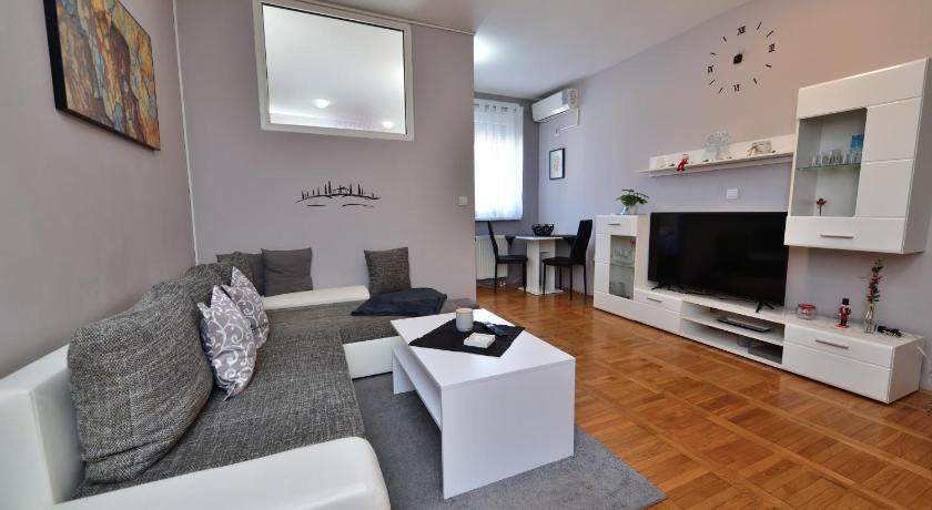 Studio apartman Cvek