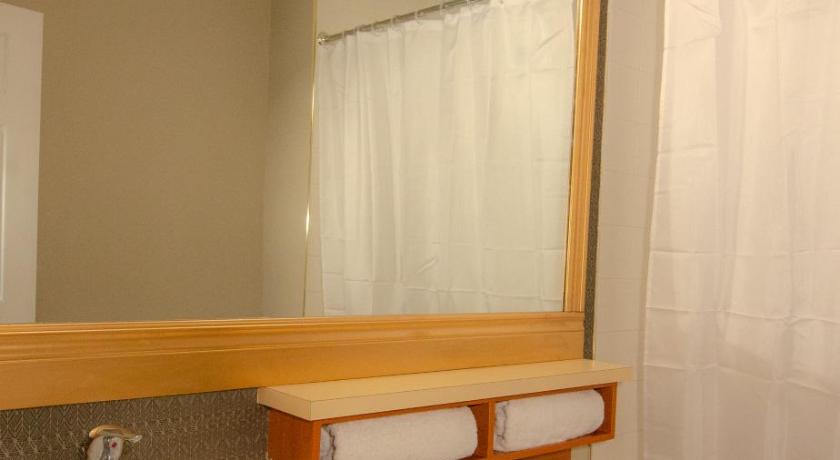 Image of Queen Room with Garden View 2