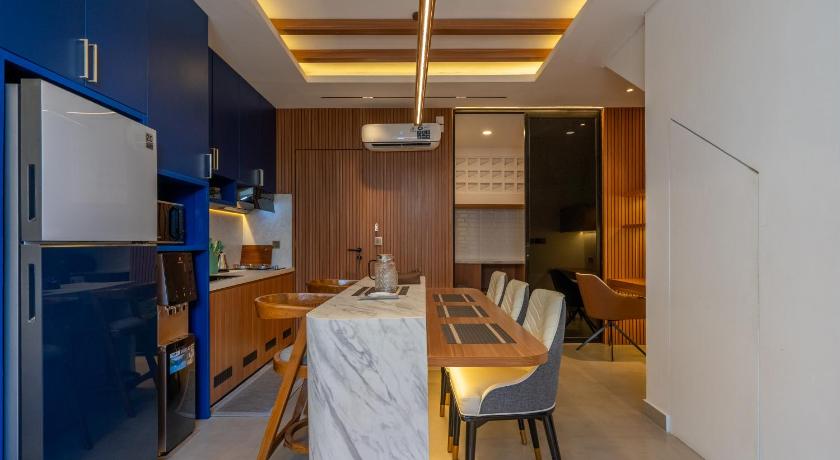 Tampilan 1BR Stylish Loft near airport