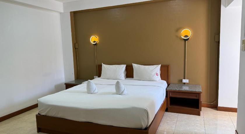 Image of Standard suite family 0
