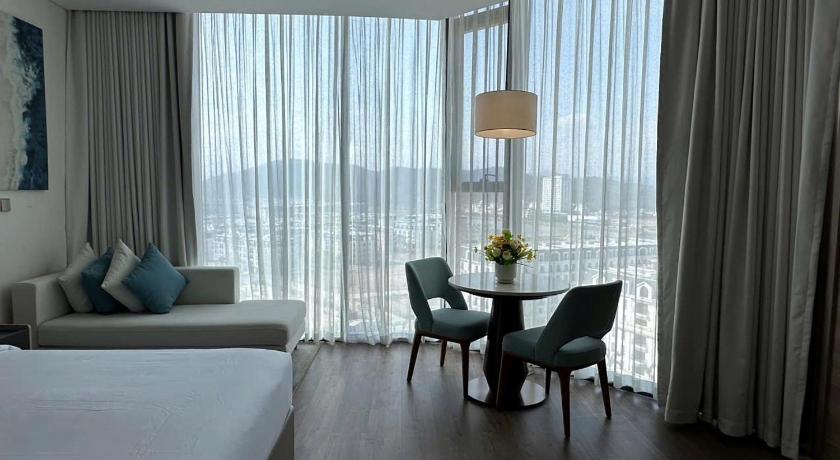 Image of Deluxe Double Room with Side Sea View 1