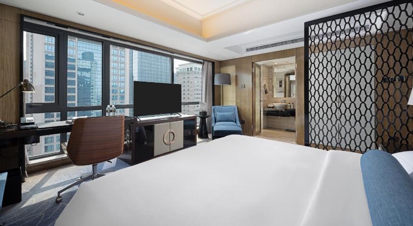 Фото: Улучшенный номер King (Superior King Room) 3