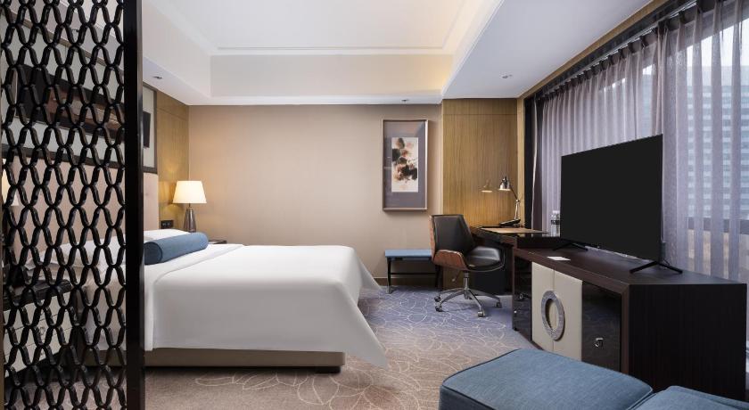 Фото: Улучшенный номер King (Superior King Room) 4