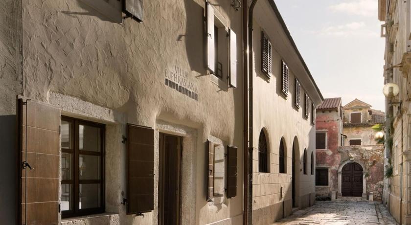 Holiday Home Villa Euphrasiana by Interhome