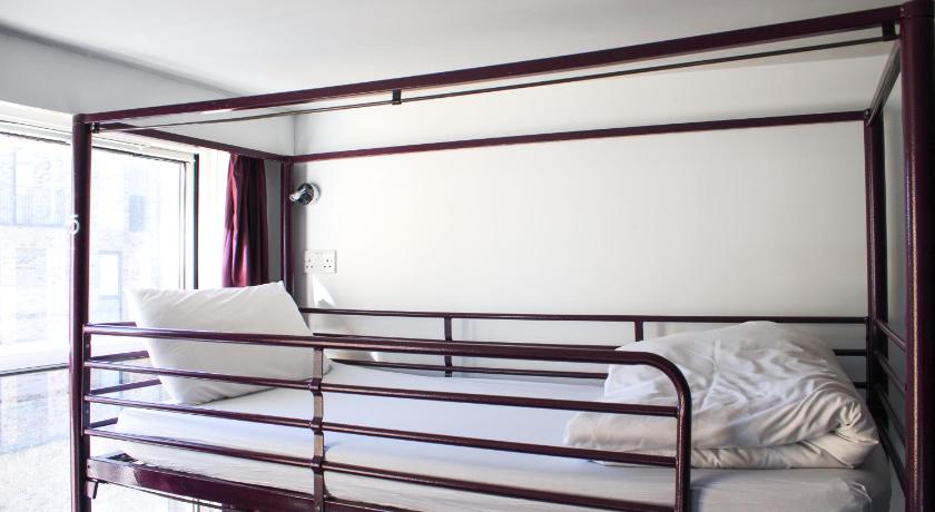 Image of Bed in 8-Bed Female Dorm Ensuite 0