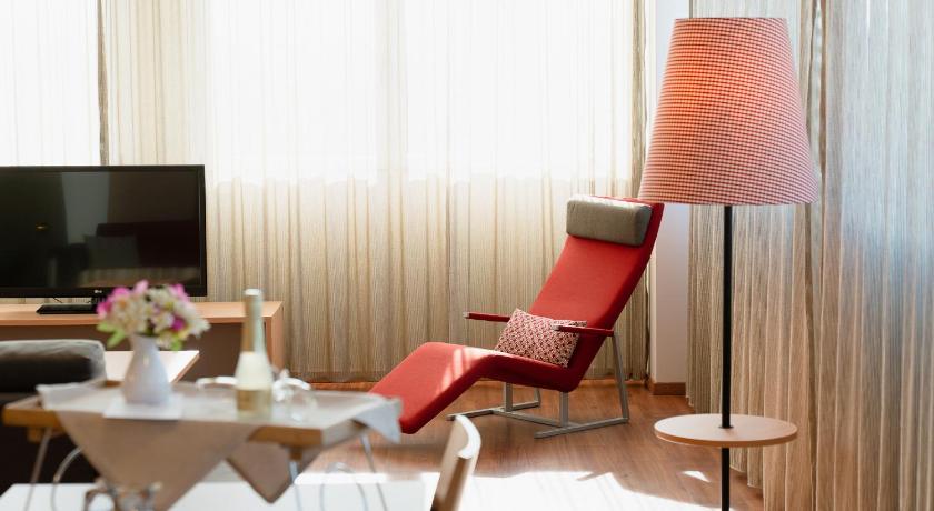Image of Suite 8