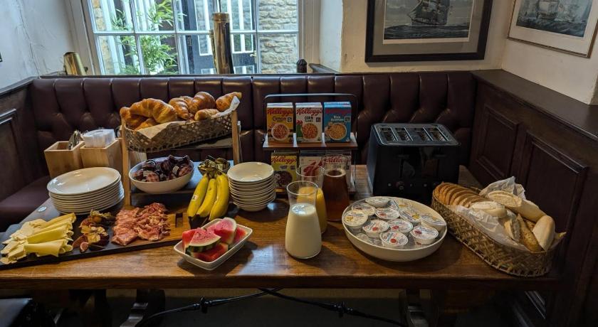 オングル The Ship Inn 3つ星 ホテル 施設