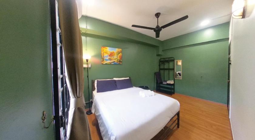 Port Dickson GFloor, Summer Beach 1-9pax 4-Star Guesthouse room