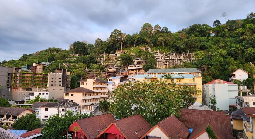 Sunshine Guesthouse Nanai Patong - image 6