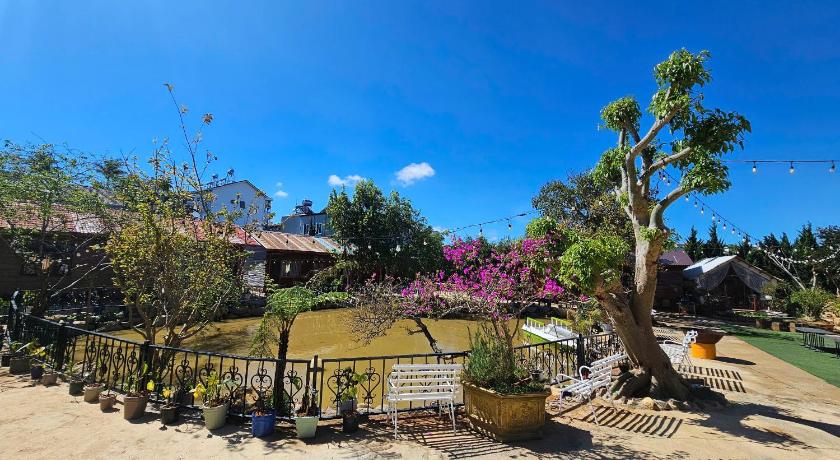 Mai Anh Đào Homestay - image 9