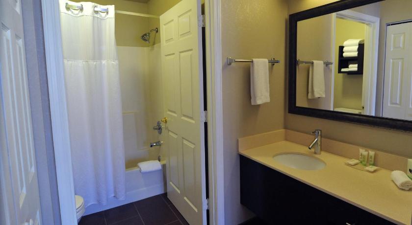 Staybridge Suites Chicago-Oakbrook Terrace