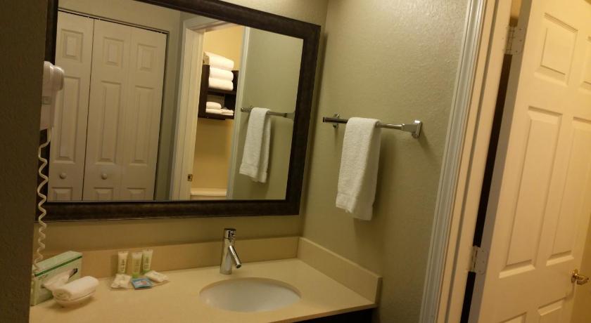 Staybridge Suites Chicago-Oakbrook Terrace