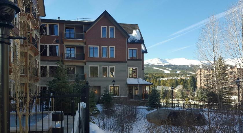 Two-Bedroom Apartment, Water House on Main Street in Breckenridge (CO)