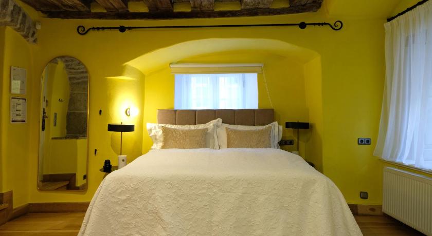 Image of Junior Suite 8