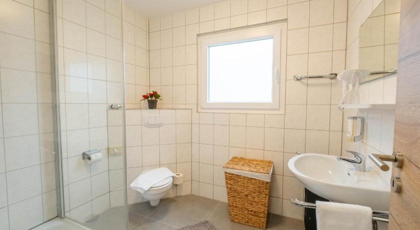 Image of Three-Bedroom Apartment - Annex 8