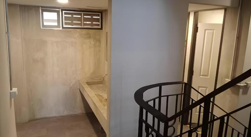 GO INN Silom - BTS Saint Louis - image 11