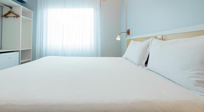 Standard Apartment with One Queen Bed fotója 7