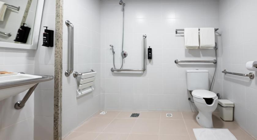 Háromágyas szoba - akadálymentesített (Triple Room - Disability Access) fotója 7