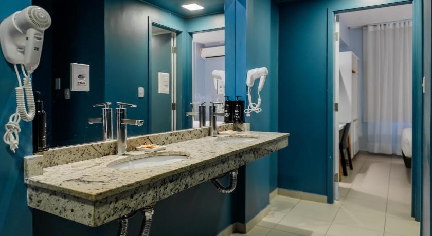 Standard Apartment with One Double Bed and Two Single Beds fotója 11