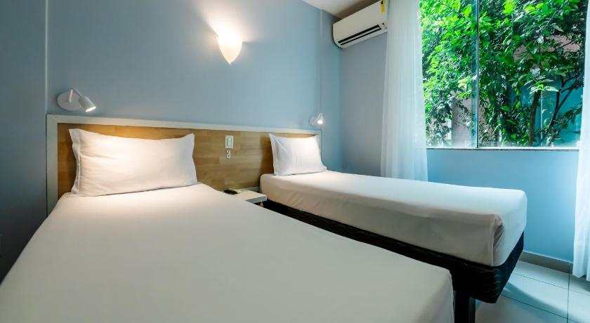 Standard Apartment with One Double Bed and Two Single Beds fotója 7
