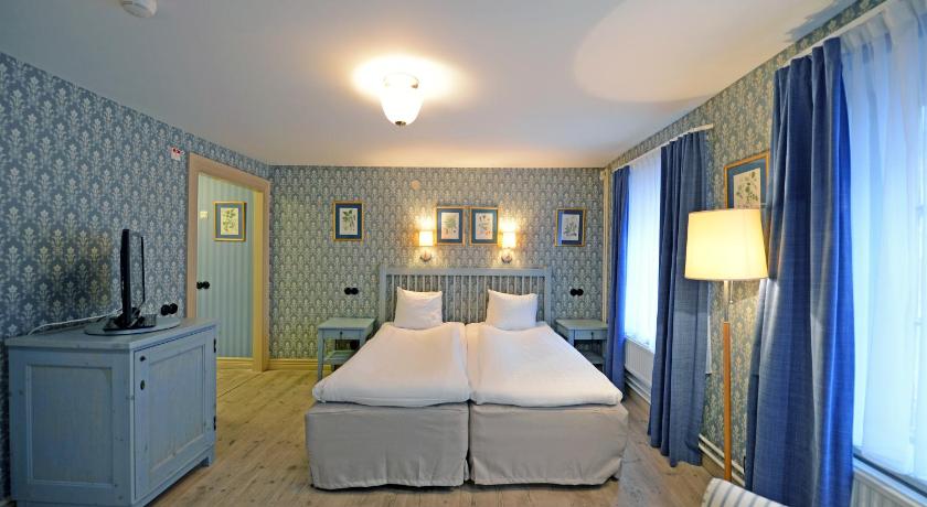 Bild av 2 Single Beds, Nonsmoking, Sofabed 1