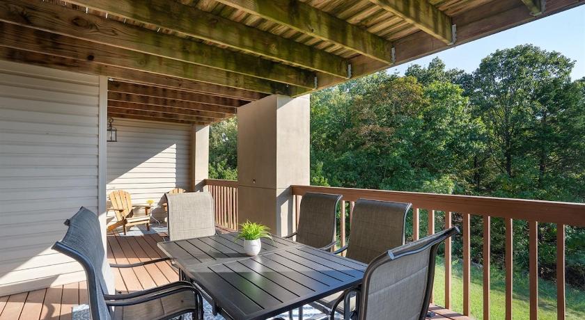 Branson The Cove 26-2 By SDC, Big Deck, Pool, Hot Tub, By Lake 3-Star Accommodation suite