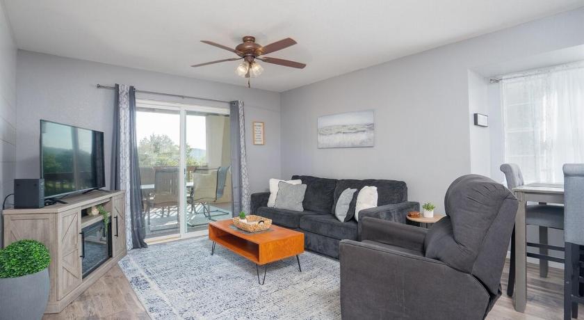 Branson The Cove 26-2 By SDC, Big Deck, Pool, Hot Tub, By Lake 3-Star Accommodation suite