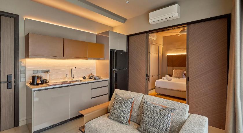 Image of Studio Suite 4