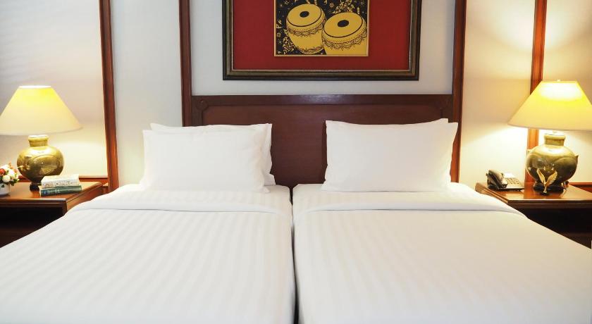 Image of Deluxe King Or Twin Room 12