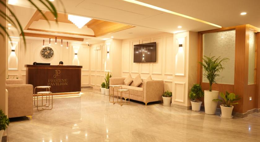 Pristine Pavilion Hotel - image 2