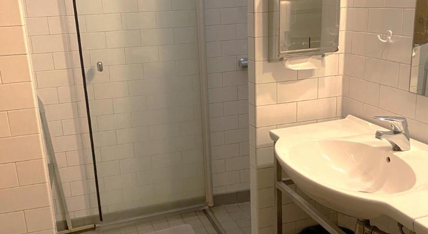 Image of Family Room 5