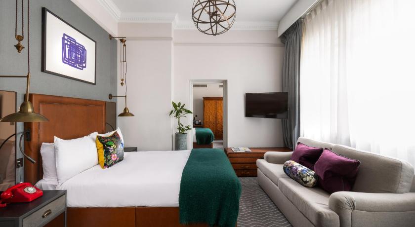 Image of King Suite 0