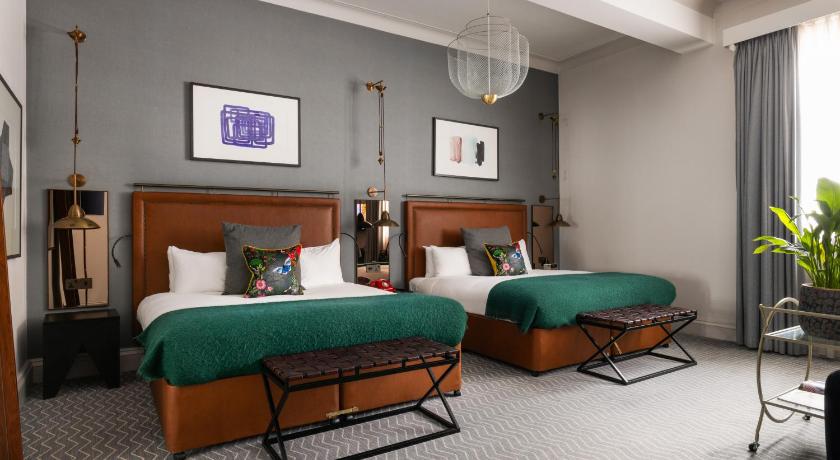 Image of 2 King Suite 0
