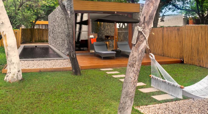 Image of Deluxe Pool Villa Ocean View King 9