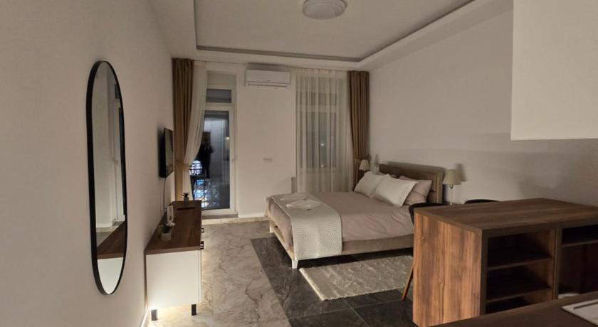 貝爾格勒 Slavija Residence Apartments 4星级 民宿 泳池