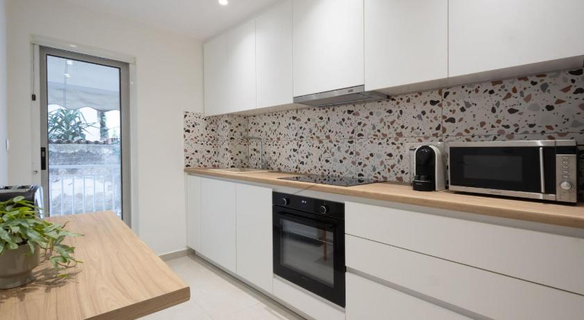 Seaside Elegance Brand New 2BD Luxury Stay