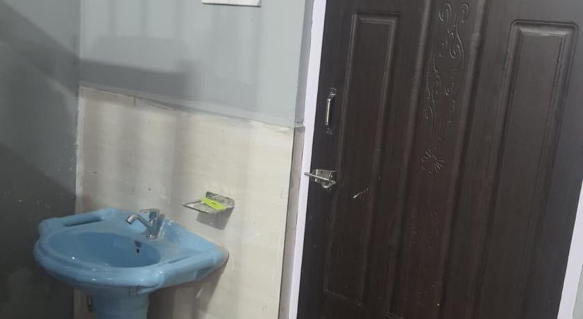 Tulsi Ganga Hostel