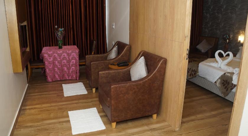 Image of Executive Suite 9
