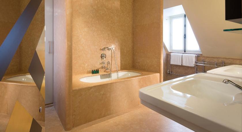 Image of Suite - Swimming Pool / Hammam Access upon reservation 4