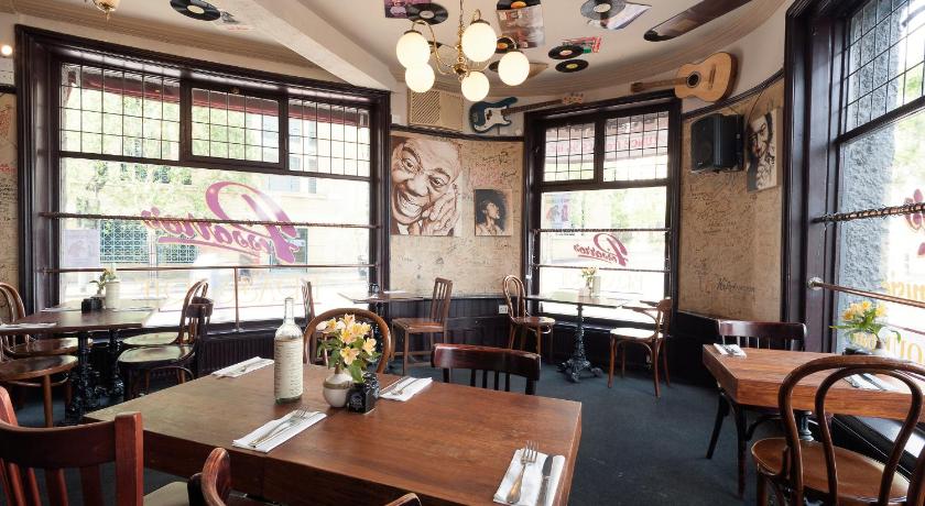 ヘイスティングス Town House Rooms 3つ星 ホテル 眺望