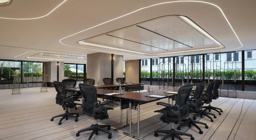 Sheraton Hong Kong Hotel & Towers - image 13