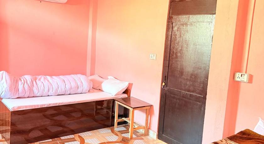 Hotel Laliguras AC rooms in Manthali — photo 2