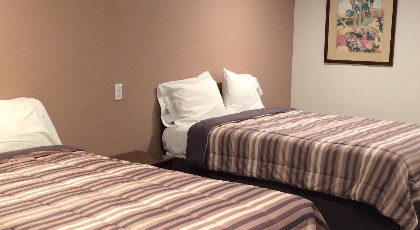 Royal Inn photo