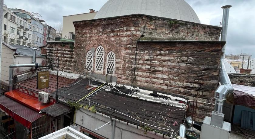 Golden Hotel Old City - image 4