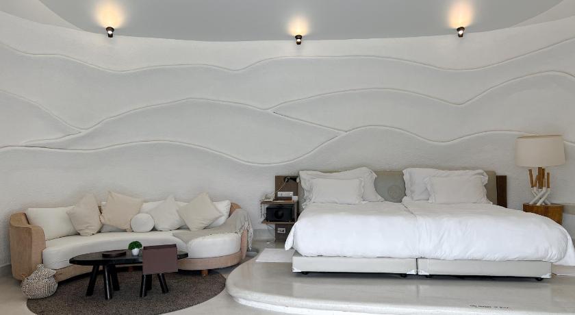 Image of Boribot Mountain View Villa with Private Pool 3