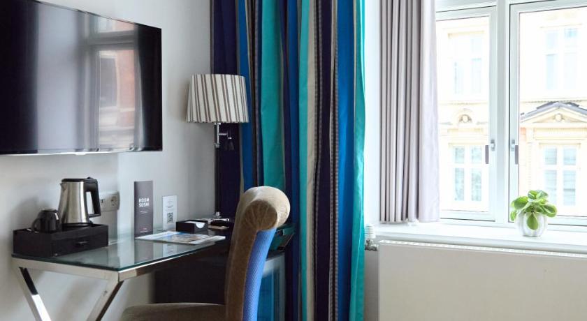 Image of Small Double Room 8