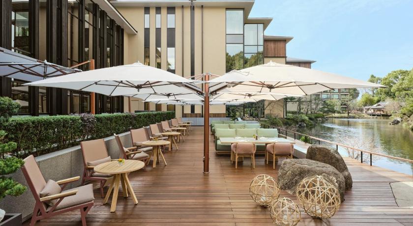 京都 Four Seasons Hotel Kyoto 5つ星 ホテル プール