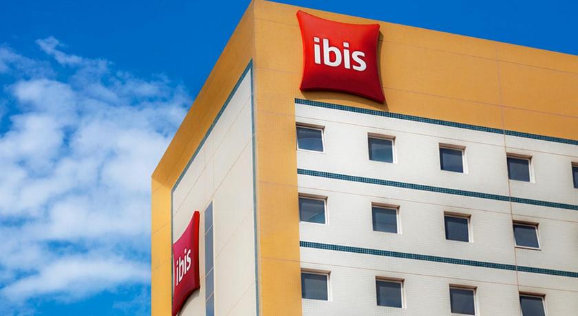 ibis Macae