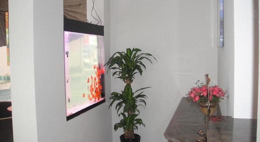 GreenTree Inn Suzhou Railway Station South Square Humble Administrator's Garden Business Hotel photo