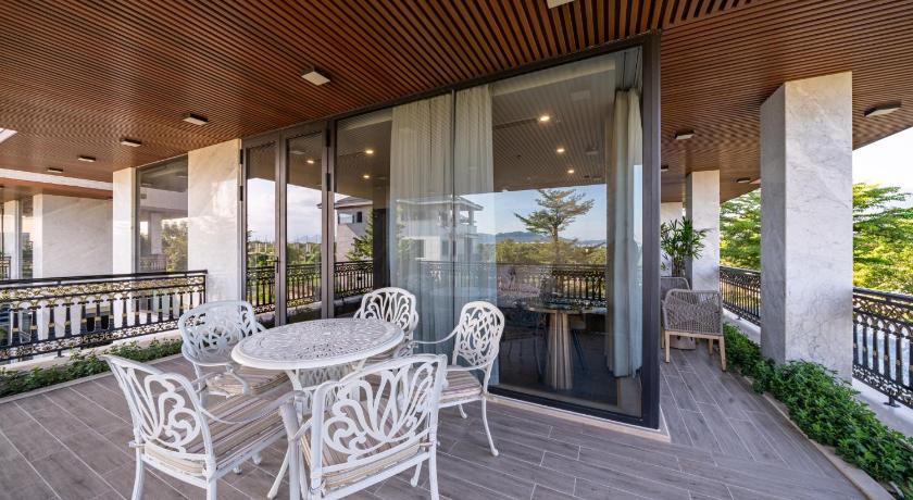 ダナン Cami Riverside Resort Da Nang 4つ星 ホテル レストラン